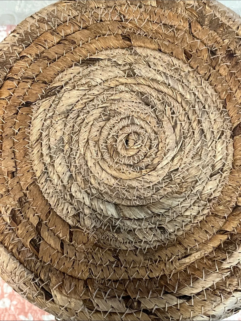 Handwoven Brown Seagrass Storage Basket with Lid - Brand Unspecified